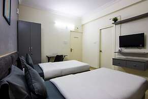 Housr 50 Luxury Rooms Near Cyber Tower