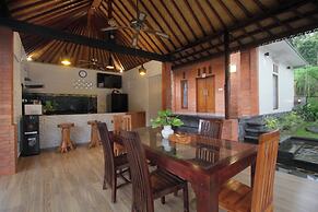 Dhanya Villa Karangasem