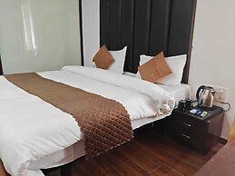 Hotel Roshie Mall Road Mussoorie