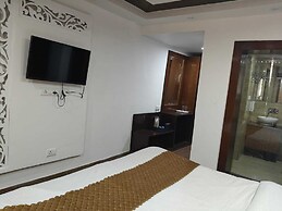 Hotel Roshie Mall Road Mussoorie