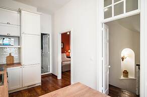 Nr 8 Ypapantis Deluxe Suites