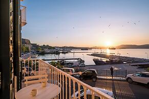 Nr 8 Ypapantis Deluxe Suites