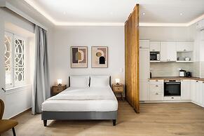 Nr 8 Ypapantis Deluxe Suites