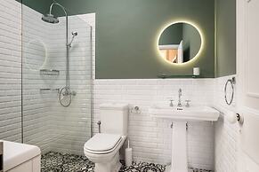 Nr 8 Ypapantis Deluxe Suites