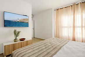 Sea View Beach Penthouse by Sea N' Rent