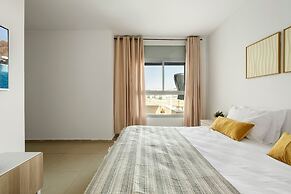 Sea View Beach Penthouse by Sea N' Rent