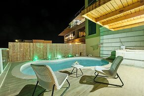 Sea View Beach Penthouse by Sea N' Rent