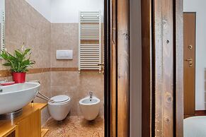 Inviting flat near the city centre