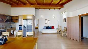 Cozy Wood Apartment With Great View to Nazareth