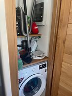 The White House Evgrious, Sleeps 4, Close to Beach