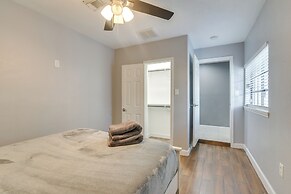 11 Mi to Dtwn: Family Home in Houston!