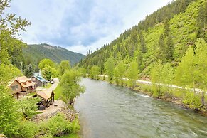 Hike & Fish: Mountain Getaway in Avery!