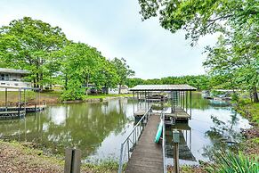 Lake of the Ozarks Home w/ Boat Dock & Kayaks