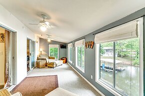Lake of the Ozarks Home w/ Boat Dock & Kayaks