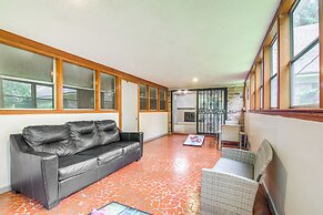 Walk to Graceland: Spacious Memphis Home!