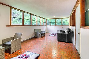 Walk to Graceland: Spacious Memphis Home!