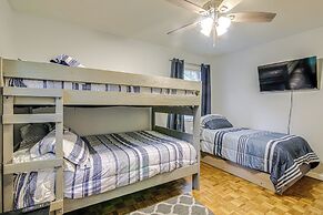 Walk to Graceland: Spacious Memphis Home!