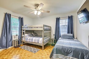 Walk to Graceland: Spacious Memphis Home!