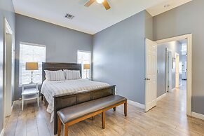 Apartment 2 Mi to Chase Field & PHX Arena!