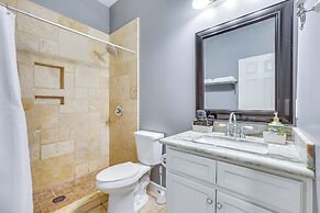 Apartment 2 Mi to Chase Field & PHX Arena!
