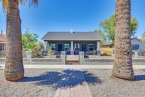 Apartment 2 Mi to Chase Field & PHX Arena!