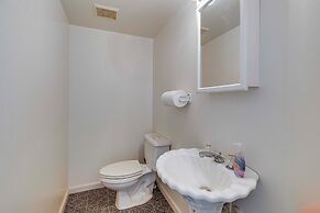 Lake Anna Retreat w/ Dock Access: Boating & Bbqs!