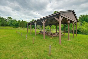 Lake Anna Retreat w/ Dock Access: Boating & Bbqs!