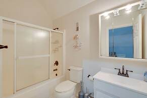 Lake Anna Retreat w/ Dock Access: Boating & Bbqs!