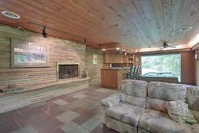 Lodge-style Home in Coshocton w/ Spacious Yard