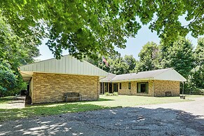 Lodge-style Home in Coshocton w/ Spacious Yard