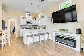 Lake-view Home w/ Pool Access in Sherrills Ford!