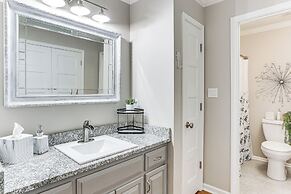 2 Mi to Hospitals, Union U: Home w/ Covered Patio