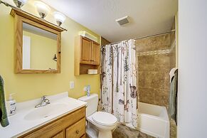 12 Mi to Tonto Natural Bridge SP: Cabin w/ Patio!