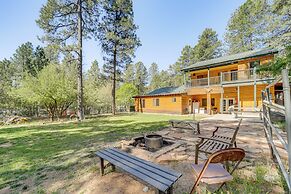 12 Mi to Tonto Natural Bridge SP: Cabin w/ Patio!