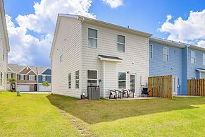 Walk to Dog Park & Playground: Hampton Haven!