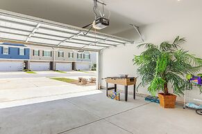 Walk to Dog Park & Playground: Hampton Haven!