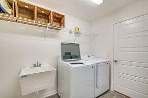 Near Brownwood Paddock Square: Home w/ Pool Access