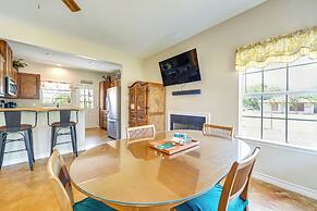 Blanco's Blue Cottage Inn w/ Patio, Grill & Porch