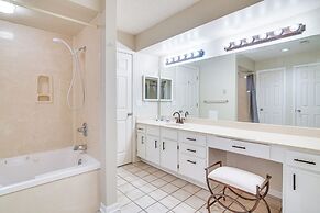 1 Mi to 76 Strip: Family Condo in Branson!