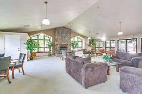 1 Mi to 76 Strip: Family Condo in Branson!