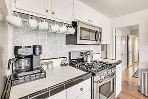 7 Mi to Dtwn San Diego: Home w/ Furnished Patio!