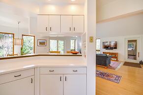 6 Mi to Lake & State Park: Hideaway in Elmore!