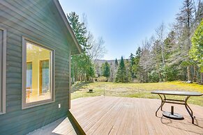 6 Mi to Lake & State Park: Hideaway in Elmore!