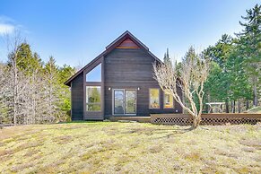 6 Mi to Lake & State Park: Hideaway in Elmore!