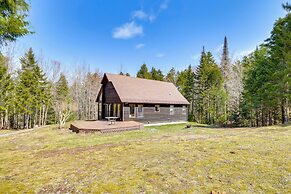 6 Mi to Lake & State Park: Hideaway in Elmore!