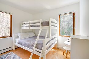 6 Mi to Lake & State Park: Hideaway in Elmore!