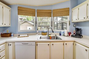 Boat Dock & Waterfront Deck: Home in Satsuma!