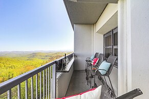 3 Mi to Sugar Mtn Ski Resort: Retreat w/ Pool!