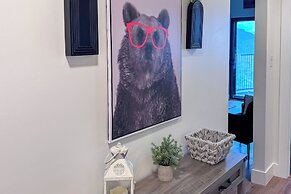 3 Mi to Sugar Mtn Ski Resort: Retreat w/ Pool!