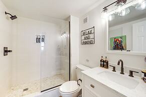 3 Mi to Sugar Mtn Ski Resort: Retreat w/ Pool!